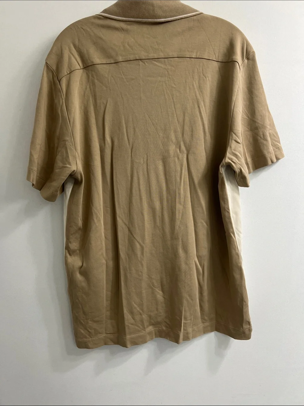 Banana Republic Two-Tone Beige and Cream Camp Collar Button-Up Shirt